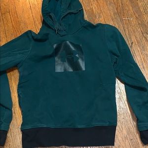 underarmour women sweatshirt